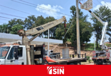Edeeste construye nuevas redes eléctricas para fortalecer el servicio en Yamasá y Peralvillo