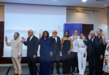 Adopae juramenta nuevo consejo directivo y anuncia proyectos futuros