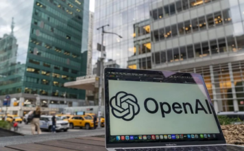 Apple acusa a OpenAI de robar secretos y esta tacha la demanda de “agresiva y personal”