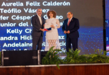 Presidente Abinader entrega 1,500 becas internacionales para cursar programas de especialización, maestrías y doctorados en universidades del extranjero