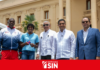Entregan autobús a la Fundación Creando Sonrisas Eternas presidida Marileidy Paulino
