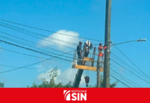 Dos detenidos mientras realizaban conexiones eléctricas ilegales en Los Alcarrizos