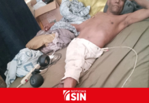 Hombre lleva 13 años postrado tras un accidente y clama por ayuda para sobrevivir en Jimaní
