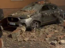 VIDEOS muestran la fuerza del terremoto en España: escombros cayeron por doquier