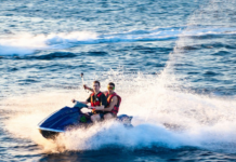 El Mar Menor se ha encontrado con una polémica inesperada: 30.000 firmas para prohibir las motos de agua