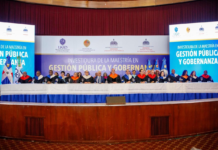 Presidente Abinader llama a 147 servidores públicos graduados a poner sus conocimientos al servicio de la ciudadanía y ejercer sus funciones con ética, transparencia y honestidad