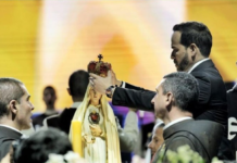La velatón que borró la línea entre Cristo y el gobierno de De la Espriella