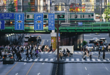 El turismo masivo ha disparado el número de pisos turísticos 'minpaku' en Japón. En Tokio ya han empezado a prohibirlos