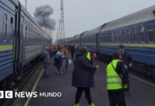 Rusia ataca un tren ucraniano poco después de que Boris Johnson y altos funcionarios europeos abandonaran la estación