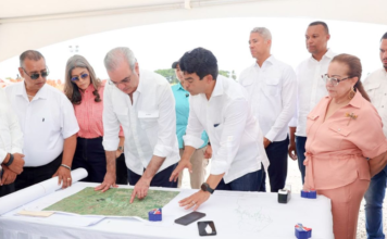 Presidente Luis Abinader supervisa avances del alcantarillado sanitario de Licey al Medio, cuya primera etapa entrará en funcionamiento en enero de 2027