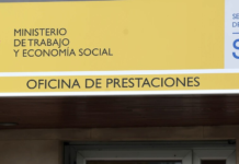 Viajó tres veces a Colombia y siguió cobrando su pensión en España. La justicia andaluza confirma las consecuencias: 9.240 euros