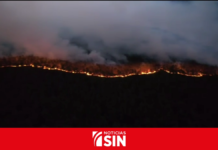 Humareda por incendio en Sierra de Bahoruco se extiende hasta Pedernales
