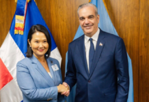 Abinader plantea llevar a nuevos niveles las relaciones entre RD y Perú tras reunión con Keiko Fujimori