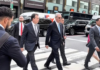 Presidente Luis Abinader recorre a pie calles de Nueva York durante su trayecto hacia la Asamblea General de la ONU