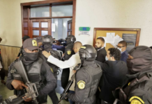 Afiliada al Senasa se querella contra médicos y empleados por usar sus datos y falsificar su firma