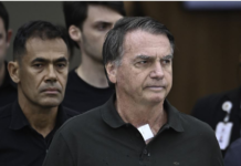 Bolsonaro pide al Supremo la suspensión inmediata de su condena
