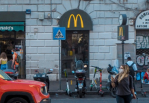 Ozempic e inflación han obligado a McDonald´s a hacer algo impensable hace solo unos años: fiar su futuro al pollo