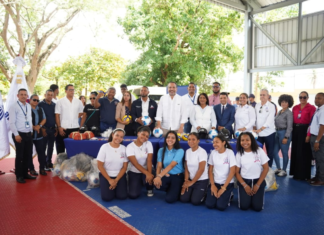 Inefi fortalece la educación física y el deporte escolar en más de 20 escuelas del Cibao con utilería deportiva; inicia la entrega de 5000 kits de trabajo para docentes