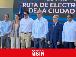 Abinader y David Collado inauguran la Ruta de Electromovilidad en Ciudad Colonial