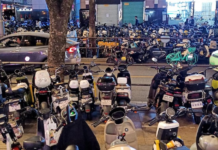 No son coches eléctricos ni los drones de tráfico: lo que domina las calles de Shenzhen es una plaga de motos