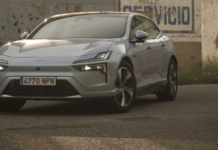 A los mandos del Polestar 4: el coche eléctrico chino con ADN sueco que rompe moldes