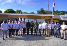 Durante Jornada Social en Cambita Garabitos entregan llave municipal al ministro de Defensa y lo declaran hijo adoptivo