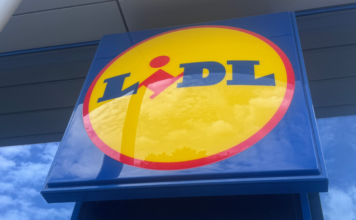 Hoy en Lidl el escritorio elevable que soluciona la falta de espacio en despachos y zonas de estudio pequeñas