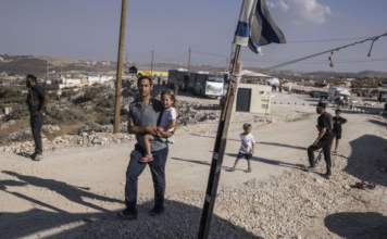 El Reino Unido da a conocer sanciones contra asentamientos israelíes en la Ribera Occidental en importante cambio de rumbo