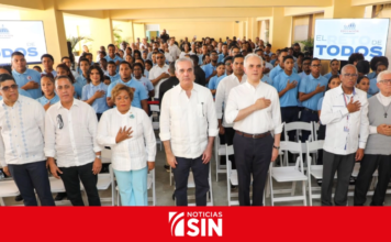 Presidente inaugura ampliación del Centro Educativo San Vicente de Paúl en Los Mina