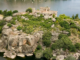Se vende una isla con castillo a una hora de Madrid: 11 dormitorios y los mismos baños, usa paneles solares y a veces se puede llegar en coche