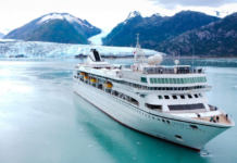 Un crucero de lujo ofreció a sus pasajeros dar la vuelta al mundo. Se han quedado varados en Camboya por el precio del combustible