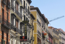 El Plan 18.000: las familias madrileñas que pagaron sus casas hace 30 años y siguen sin ser dueñas del suelo