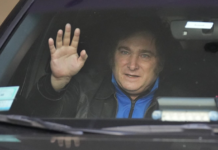 Tras su regreso de París, Milei celebró el triunfo de Bolsonaro con su Gabinete y confirmó un viaje a España