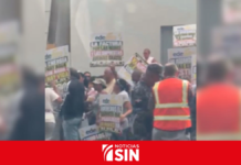 Residentes de Santo Domingo Norte protestan por apagones y altas facturas eléctricas